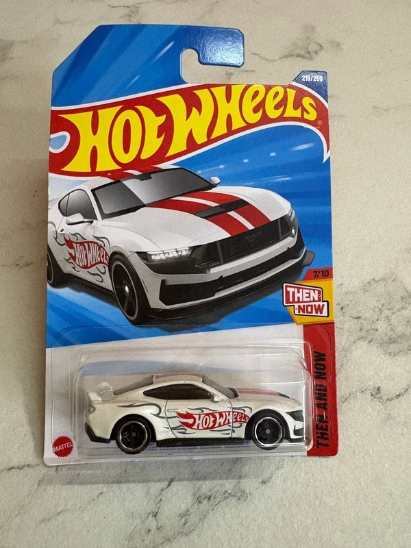 Hot Wheels 1:64 Scale | FORD MUSTANG DARK HORSE | Then And Now | White | Case L&M | 219/250