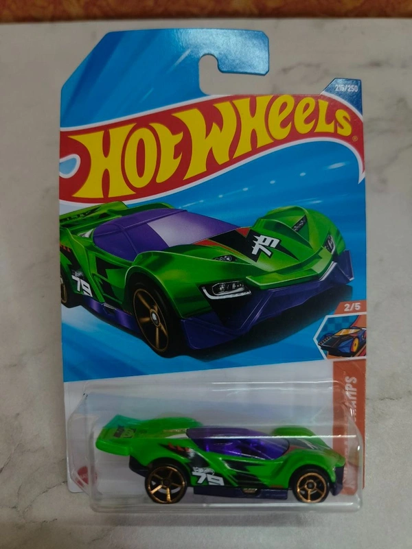 Hot Wheels 1:64 Scale | BLITZSPEEDER | HW Track Champs | Green | Case L&M | 215/250