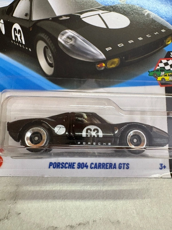 Hot Wheels 1:64 Scale | PORSCHE 904 CARRERA GTS | HW Race Day | Black | Case L&M | 100/250
