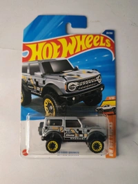 HOTWHEELS Hot Wheels 1:64 Scale | 21 FORD BRONICO | HW HOT TRUCKS | 1/10 | 20/250