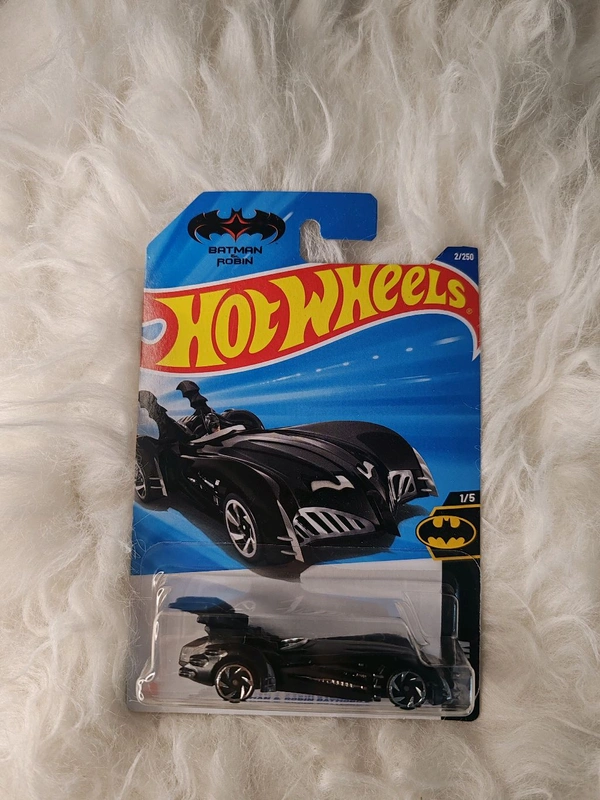 HOTWHEELS Hot Wheels 1:64 Scale | BATMAN & ROBIN BATMOBILE | BATMAN | 1/5 |2/250