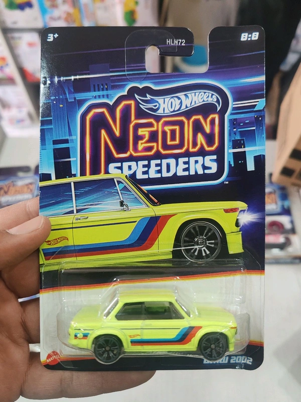 Hot Wheels NEON SPEEDERS | BMW 2002 |HLH72| 8:8