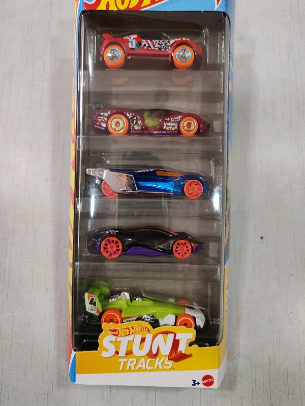 Hot Wheels STUNT TRACKS  Pack of 5 ( EXOTIQUE | ELECTRACK | LINDSTER PROTOTYPE | HI BEAM| HW-4-TRAC )