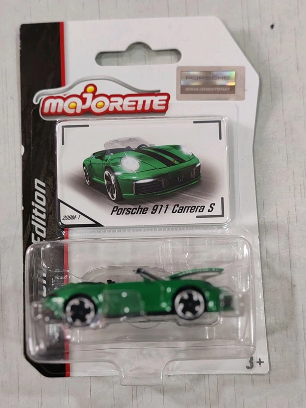 Majorette | Porsche 911 Carrera S | Diecast Car Model | Dark Green |1:64 Scale