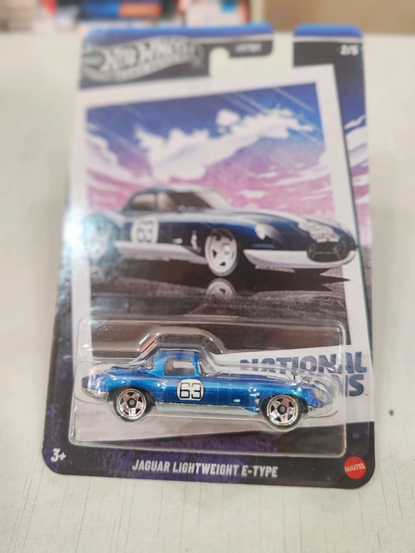 HOTWHEELS Hot Wheels SILVER SERIES | NATIONAL ICONS | SET OF 5 CARS |'60s FIAT 500 D MODIFICADO| 1971 NISSAN SYLINE HT 2000 GT-R |'67 PORSCHE 911 R | FORD GT40 |JAGUAR LIGHTWEIGHT E-TYPE | HRT81