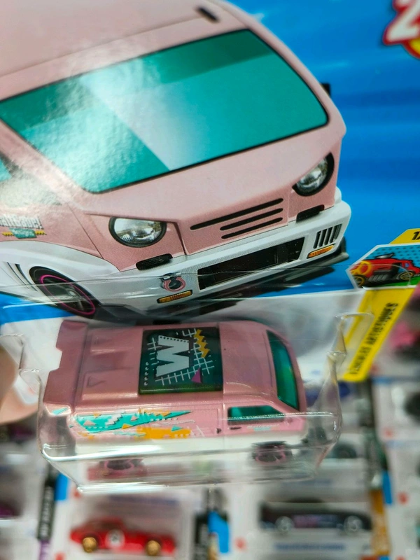 Hot Wheels 1:64 Scale | KEI SWAP | Art Cars | PINK | Case M | 11/250