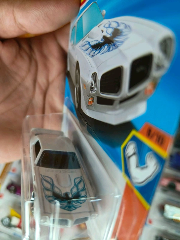 Hot Wheels 1:64 Scale | '73 PONTIAC FIREBIRD | Muscle Mania | White | Case M | 230/250