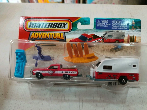 MATCHBOX  | '61 FORD RANCHERO / MBX TRAVEL TRAILER II | ADVENTURE PACK | H1235 |MBX SURFING II