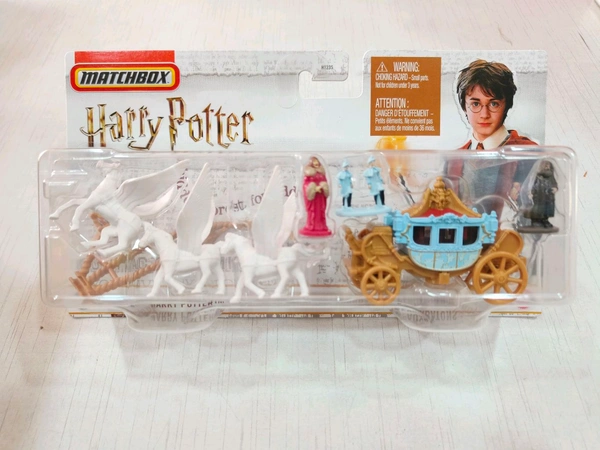 MATCHBOX  | HARRY POTTER BEAUXBATON CARRIAGE/CARROSSE DE BEAUXBATONS | ADVENTURE PACK | H1235