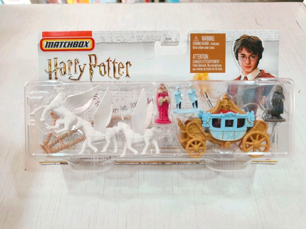 MATCHBOX  | HARRY POTTER BEAUXBATON CARRIAGE/CARROSSE DE BEAUXBATONS | ADVENTURE PACK | H1235