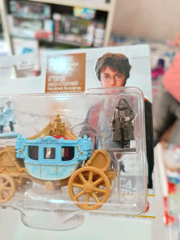 MATCHBOX  | HARRY POTTER BEAUXBATON CARRIAGE/CARROSSE DE BEAUXBATONS | ADVENTURE PACK | H1235