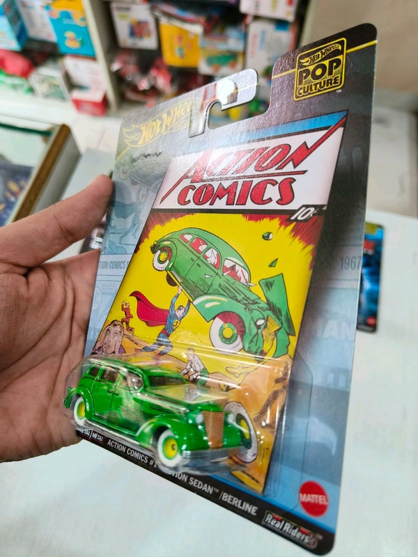 HOTWHEELS Hotwheels Premium 2025 | ACTION COMICS #1- ACTION SEDAN | REAL RIDERS | Pop culture | HXD63