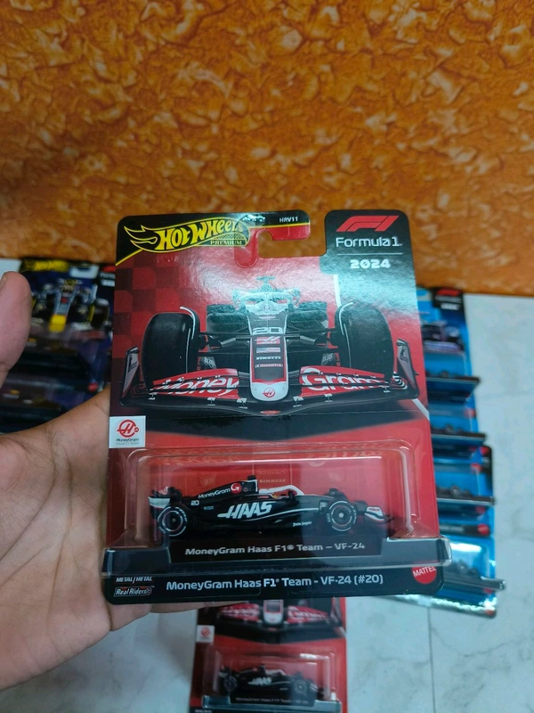 HOTWHEELS Hot wheels Premium 2025 | MoneyGram Haas F1® Team - VF-24 (#20) | FORMULA 1  | HRV11