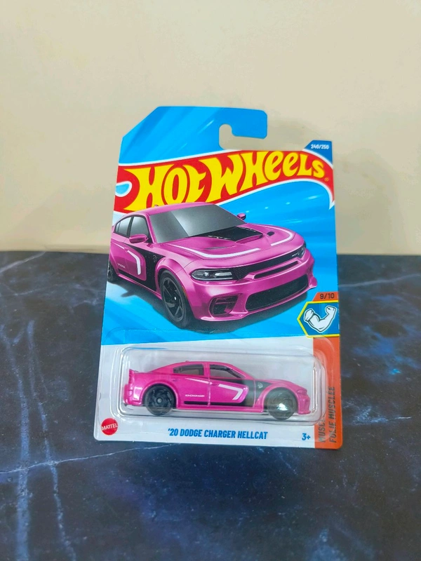 Hot Wheels 20 DODGE CHARGER HELLCAT | Muscle Mania | Metalflake Pink | 9/10 | 240/250