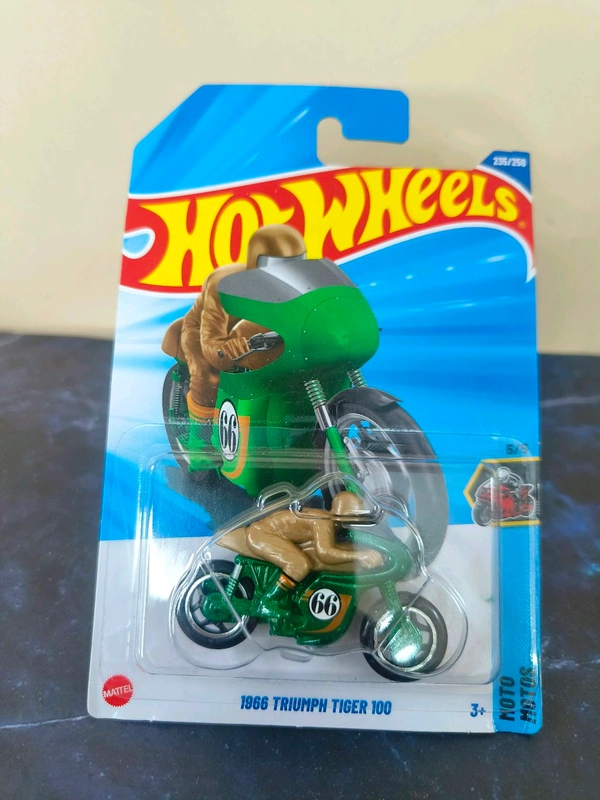 Hot Wheels 1966 TRIUMPH TIGER 100 | Moto | Green | 5/5 | 235/250 | TREASURE HUNT