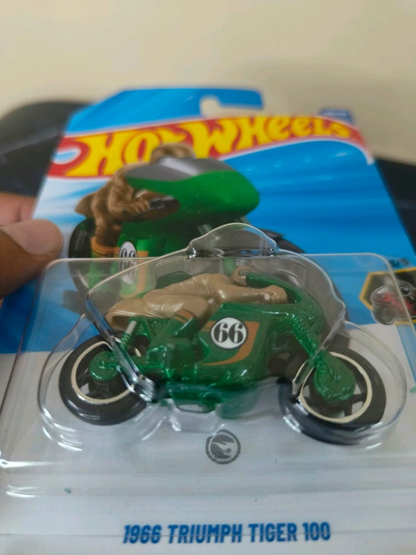 Hot Wheels 1966 TRIUMPH TIGER 100 | Moto | Green | 5/5 | 235/250 | TREASURE HUNT