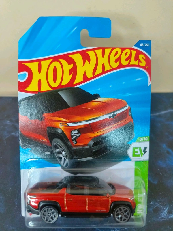Hot Wheels SILVERADO EV RST | HW EV | Orange| 6/10 | 86/250