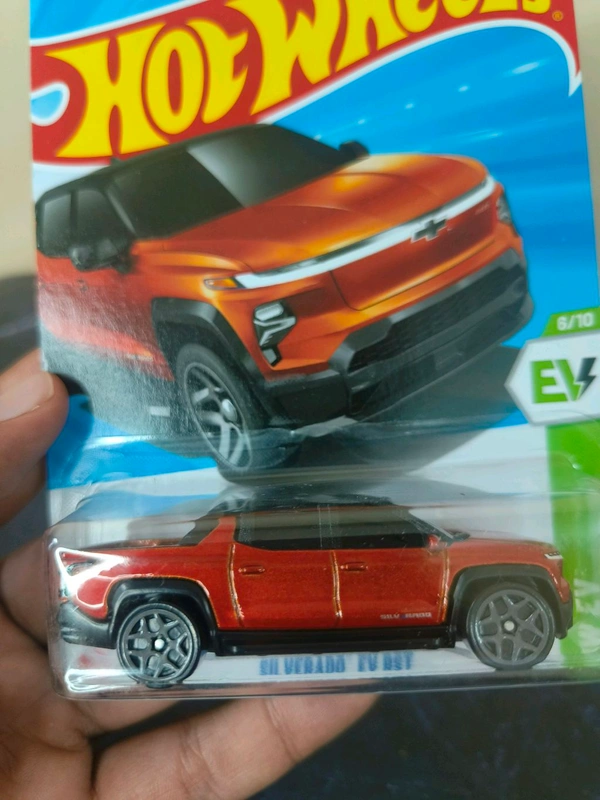 Hot Wheels SILVERADO EV RST | HW EV | Orange| 6/10 | 86/250