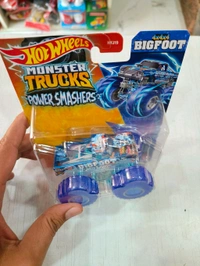 BIGFOOT 4x4x4 | POWER SMASHERS | HOT WHEELS MONSTER TRUCKS 1:64 SCALE | HYJ19