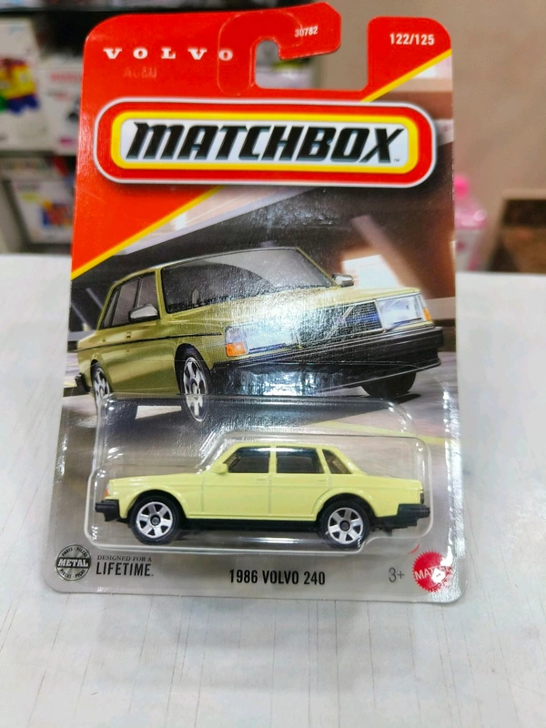 MATCHBOX | 1986 VOLVO 240 | VOLVO | 122/125