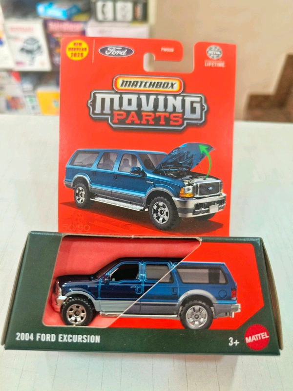 MATCHBOX MOVING PARTS | 2004 FORD EXCURSION | FWD28