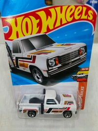 HOT WHEELS Hotwheels | 1978 DODGE LI’L RED EXPRESS TRUCK | HW Hot Trucks | WHITE | IMPORTED | H CASE | 173/250
