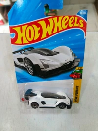 Hot Wheels CZINGER 21C | Peak Pursuit | White |192/250