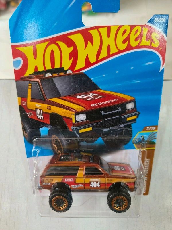 Hot Wheels CHEVY BLAZER 4X4 | HW Dirt | Metalflake Brown | 81/250