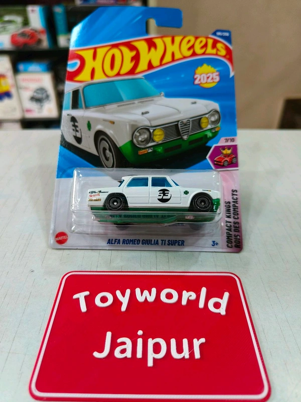 Hot Wheels Alfa Romeo Giulia TI Super | Compact Kings |  White | 195/250