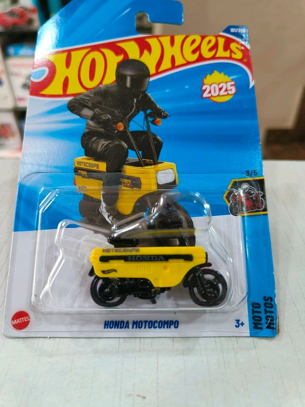 Hot Wheels Honda Motocompo |  HW Moto | Yellow | 181/250