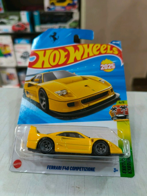 Hot Wheels Ferrari F40 Competizione | HW Exotics | Yellow | 198/250