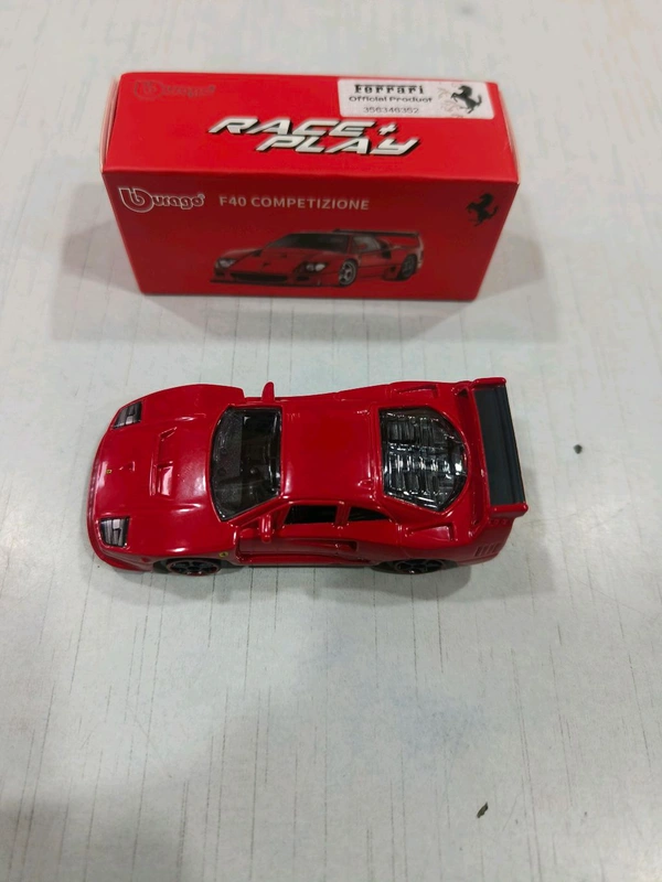 BURAGO  Burago | FERRARI F40 COMPETIZIONE | RED | Scale 1:64