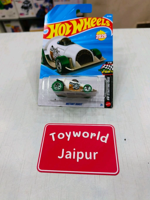 Hot Wheels Instant Boost | HW Starting Grid |White | 22/250