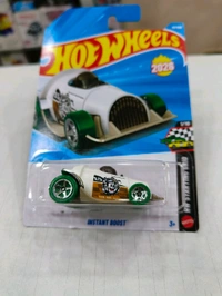 Hot Wheels Instant Boost | HW Starting Grid |White | 22/250