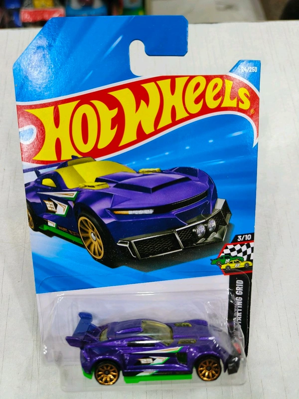 Hot Wheels Track Ripper |  Layin' Low | Red | 24/250