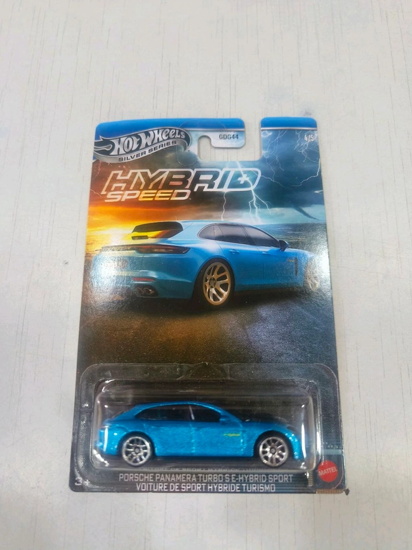 HOTWHEELS Hot Wheels SILVER SERIES | HYBRID SPEED | PORSCHE PANAMERA TURBO S E-HYBRID SPORT | GDG44