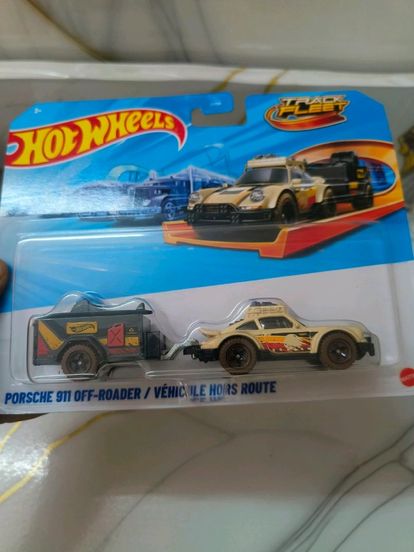HOTWHEELS Hot Wheels TRUCK FLEET | PORSCHE 911 OFF - ROADER / VEHICULE HORS ROUTE | HYT56