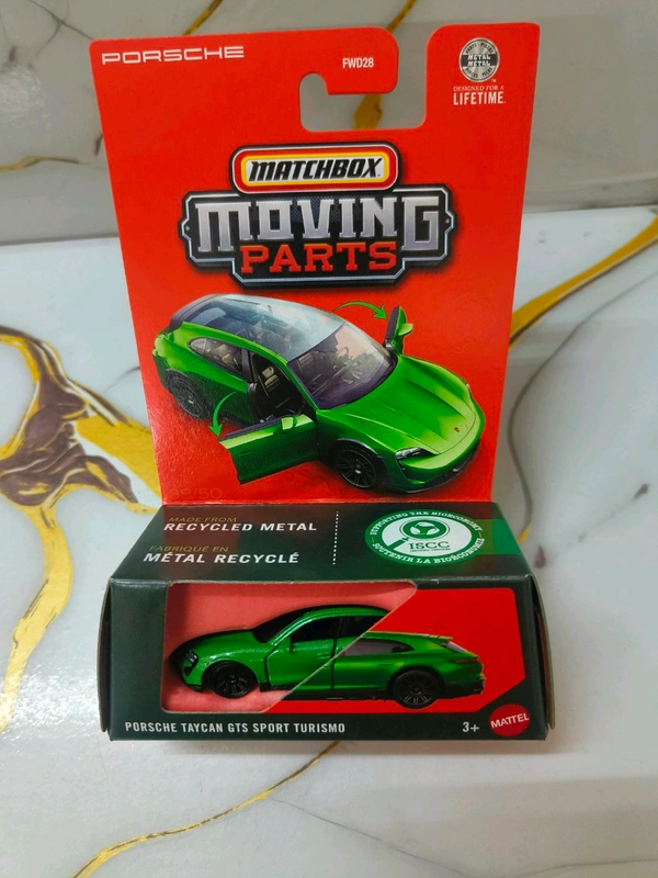 MATCHBOX MOVING PARTS | PORSCHE TAYCAN GTS SPORT TURISMO | FWD28