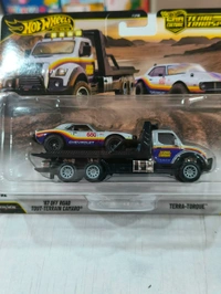 HOT WHEELS Hot Wheels Premium Team Transport | ’67 OFF ROAD TOUT-TERRAIN CAMARO | TERRA-TORQUE | Rugged Racing Series | Muscle Car Legend | FLF56