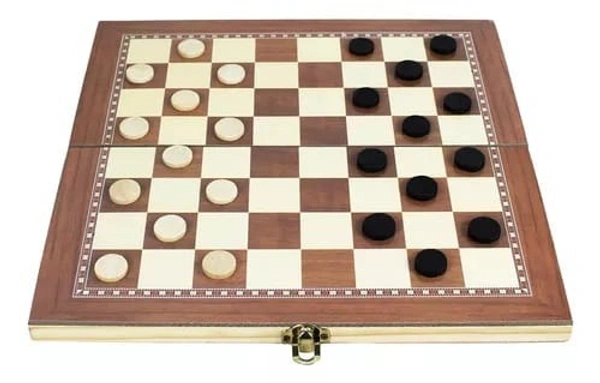 SMALL WOODEN CHESS
