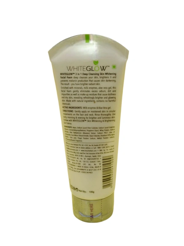 Lotus Herbals White Glow 3in1 Deep Cleaning Skin Whitening Facial Foam 