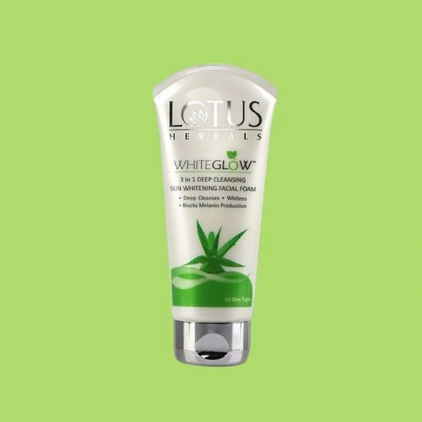 Lotus WhiteGlow 3 in 1 Deep Cleansing Skin Whitening Facial Foam (50ml)