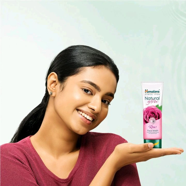 Himalaya Natural Glow Rose Face Wash (100ml)