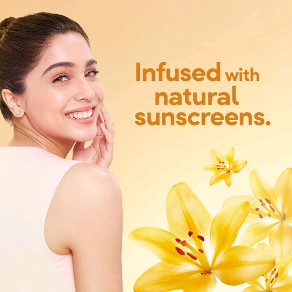 POND'S Sandal Radiance Talcum Powder, Natural Sunscreen,