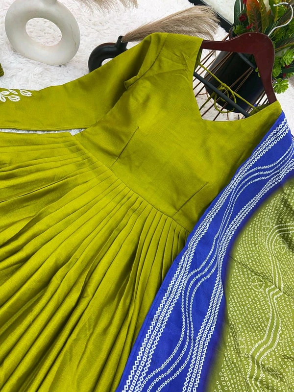 Pure Chinon Embroidery Sequence Work Gown - Xxl