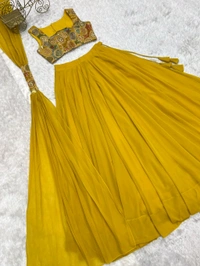 Lehenga Choli - M