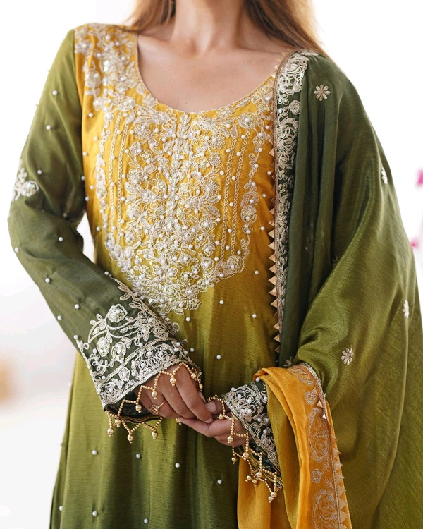 Latest Arrivals Suit - M