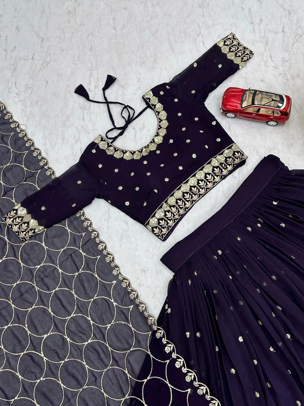 Choli Design - M To L Margin