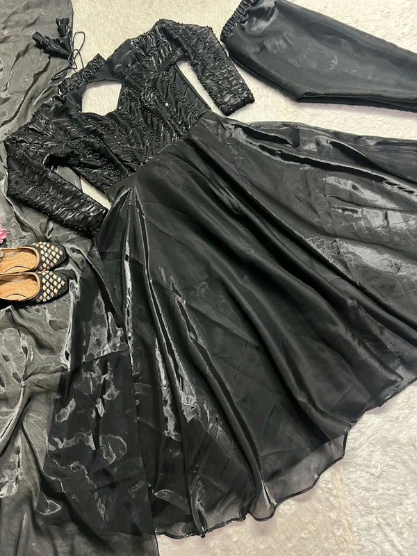 New Anarkali Set Black - M