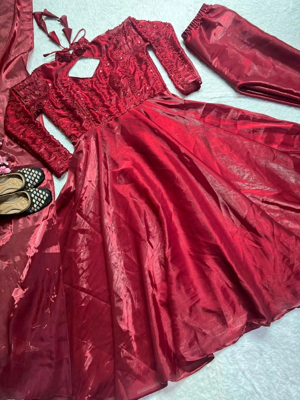 New Anarkali Set β₯οΈ Red - Xl